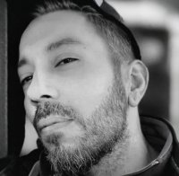 A picture of a participant who wants to get to know each other and get married